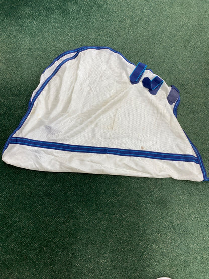 USED Weatherbeeta Fly Neck Attachment 69” White/Navy