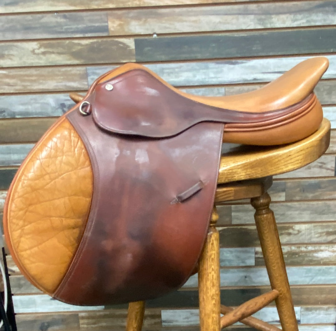 USED Pessoa Pessoa Jump Saddle 16" Two-Toned