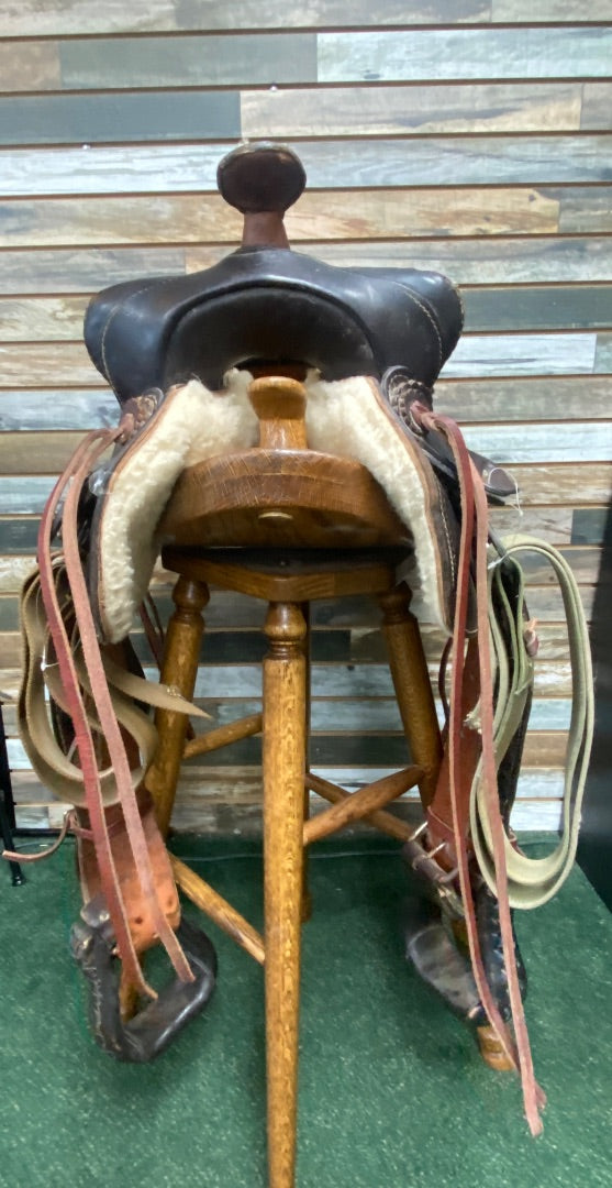 USED Santa Fe Saddlery Pleasure Saddle 15 1/2" Dark Oil