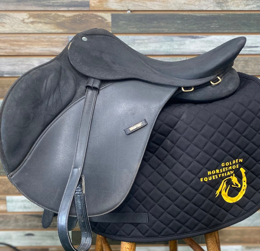 USED Black 17" Wintec 2000 Jump Saddle