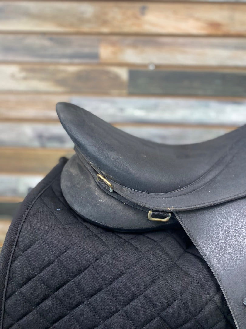 USED Black 17" Wintec 2000 Jump Saddle