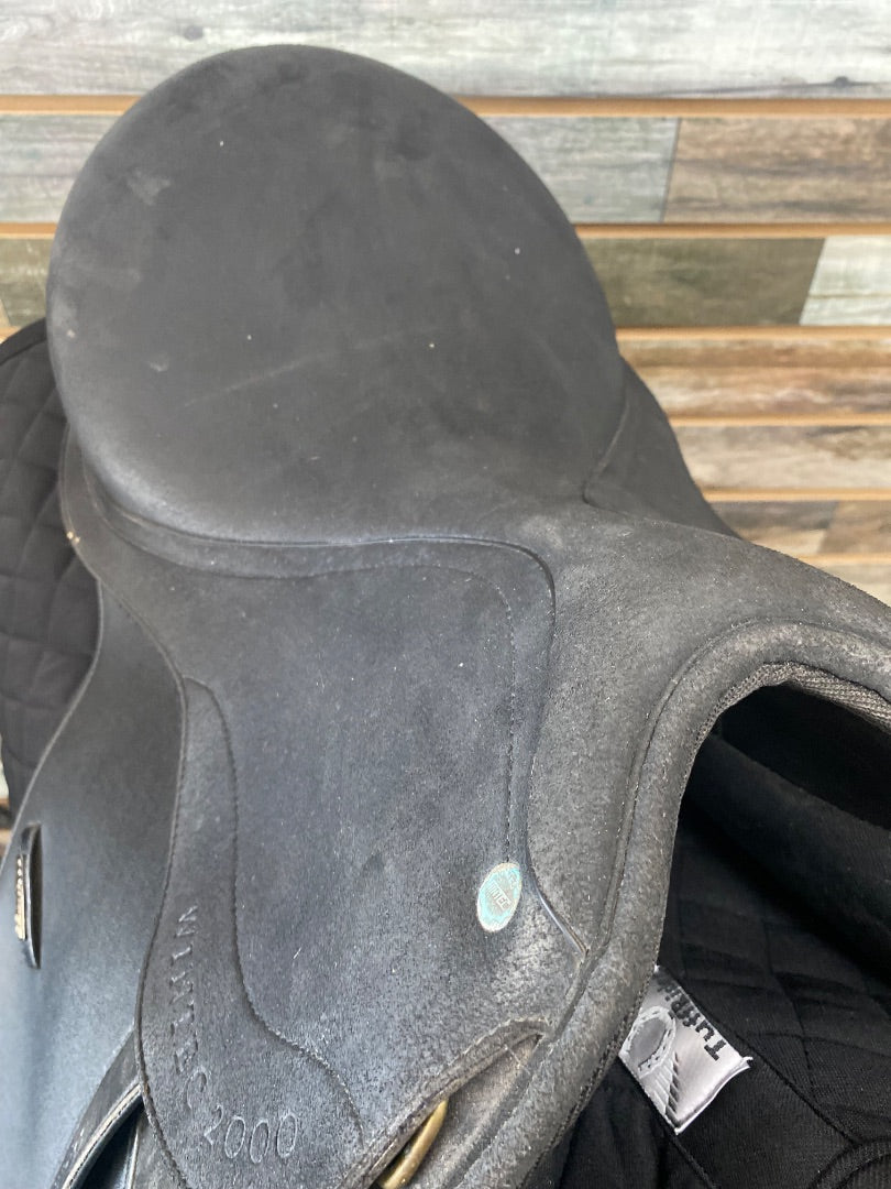 USED Black 17" Wintec 2000 Jump Saddle