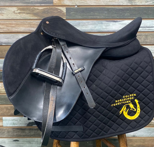 USED Wintec 2000 AP English Saddle 17” Black