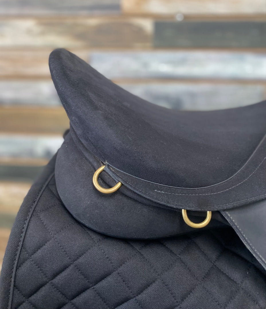 USED Wintec 2000 AP English Saddle 17” Black