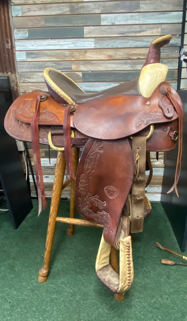 USED Hereford Western Roping Saddle 15 1/2" Seat 6" Gullet Med Brown/Dk Brown w/Rawhide Trim