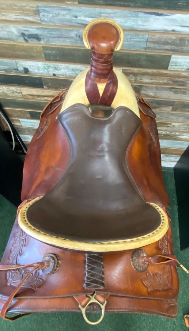 USED Hereford Western Roping Saddle 15 1/2" Seat 6" Gullet Med Brown/Dk Brown w/Rawhide Trim