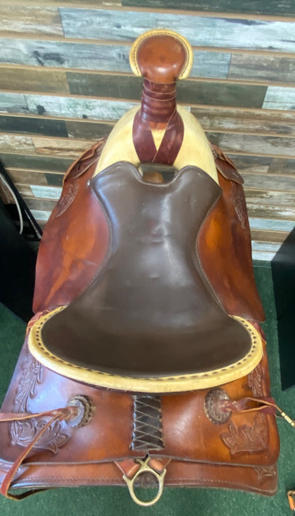 USED Hereford Western Roping Saddle 15 1/2" Seat 6" Gullet Med Brown/Dk Brown w/Rawhide Trim