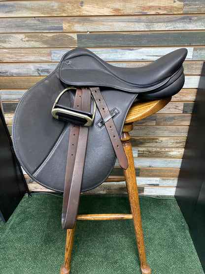 USED Thorowgood General Purpose English Saddle 16.5" Black