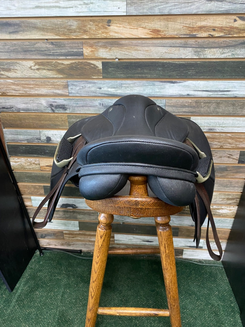 USED Thorowgood General Purpose English Saddle 16.5" Black