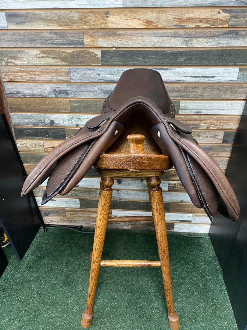 USED (New) HDR Pro Concept Close Contact Saddle 18" Havana