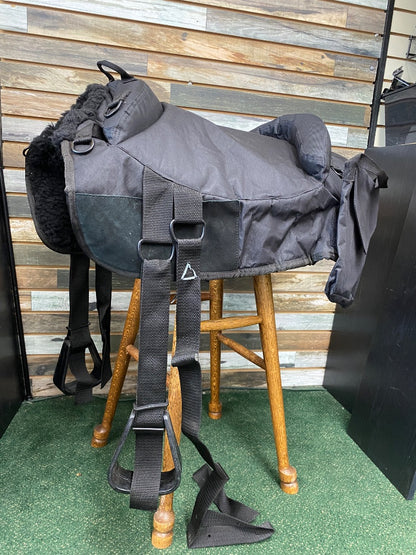 USED (NEW) Black Tough1 Bareback Pad with Stirrups
