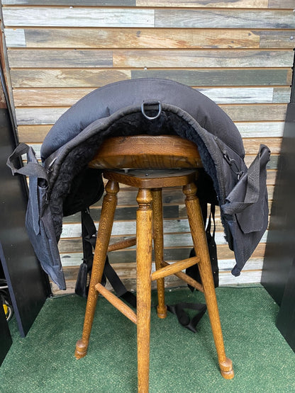 USED (NEW) Black Tough1 Bareback Pad with Stirrups