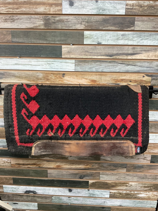 USED Weaver Western Saddle Pad  Red/Black