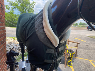 USED 195cm OakRidge Farm Equestrian Fleece Stable Sheet