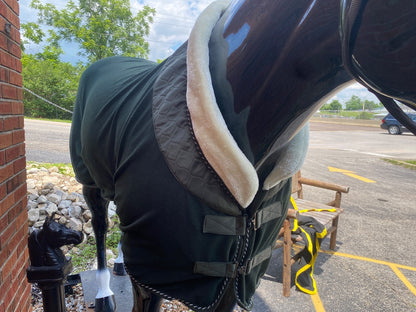USED 195cm OakRidge Farm Equestrian Fleece Stable Sheet