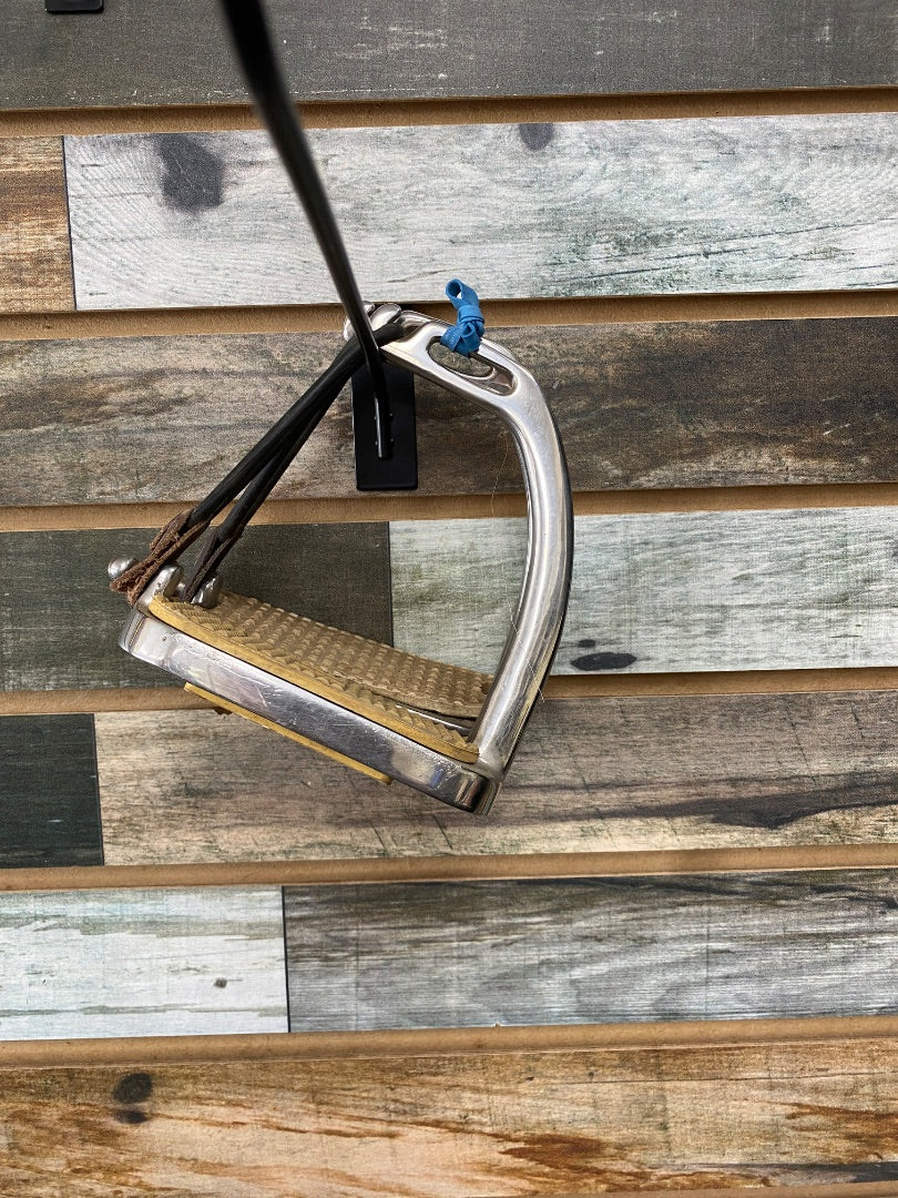 USED 4 1/4" Korsteel Peacock Stirrup Irons