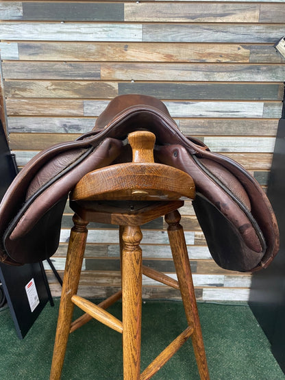 USED 17" M. Toulouse Comfort Fit Hunter/Jumper Saddle