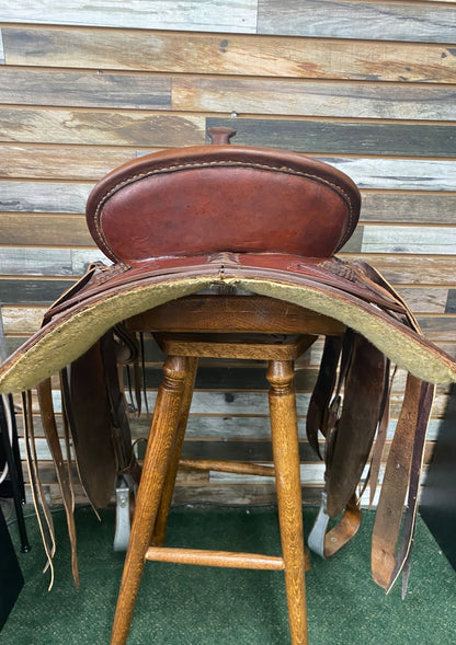 USED Circle S Hardseat Roper Saddle with Floral Tooling 16" Medium Oil