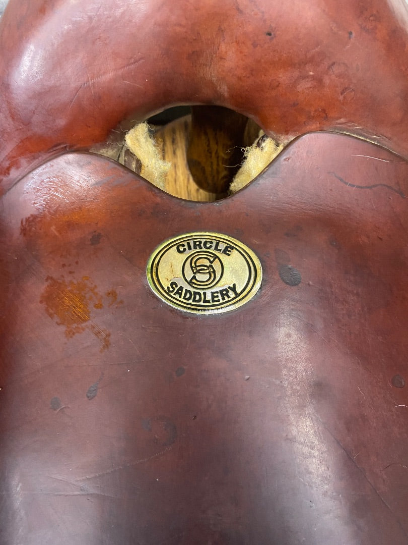 USED Circle S Hardseat Roper Saddle with Floral Tooling 16" Medium Oil