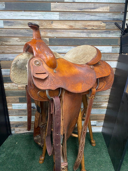 USED  ShoMe Custom Saddlery Ranch Saddle Full Quarter Horse Bars 15 1/2"seat/ 6" gullet Light Oil