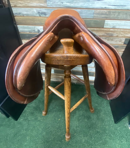USED Beval Beval Jump Saddle 16.5 Tan