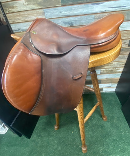 USED Beval Beval Jump Saddle 16.5 Tan