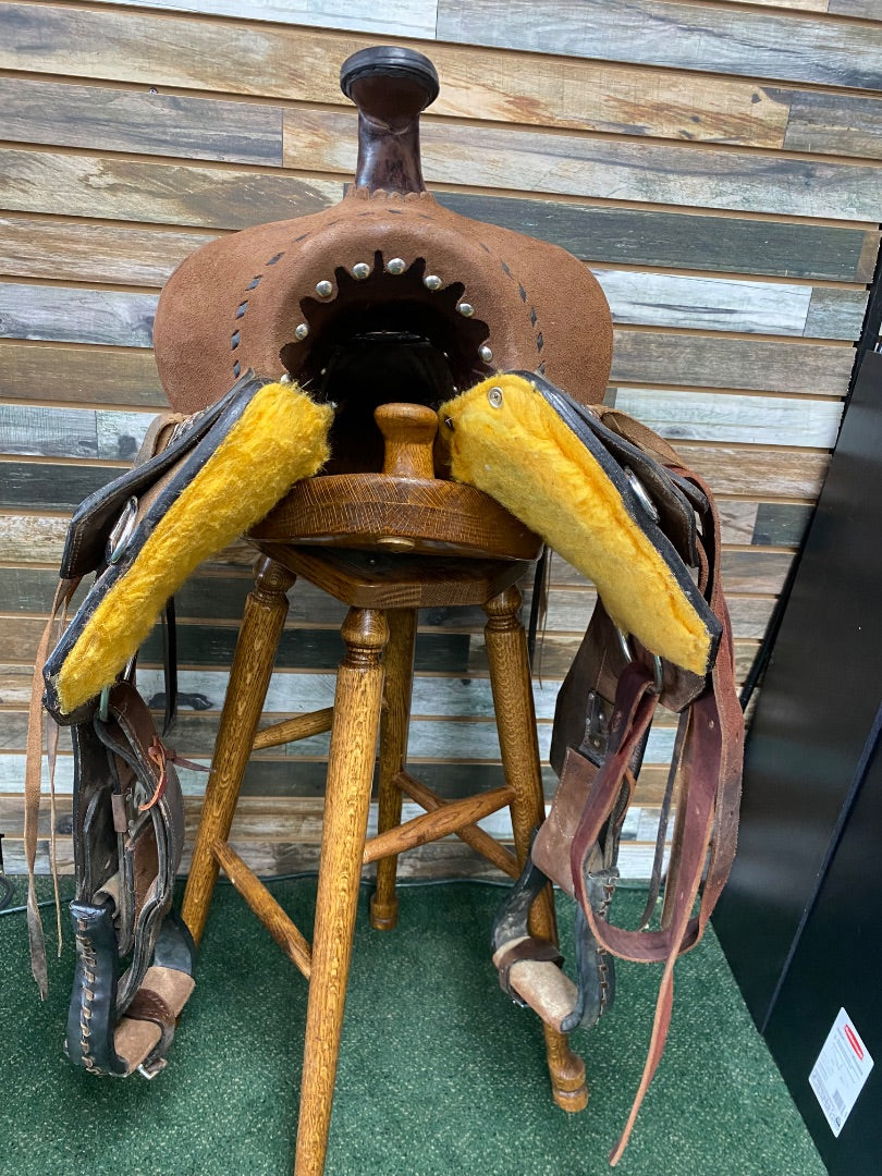 USED Double T Barrel Saddle 17” Brown Suede