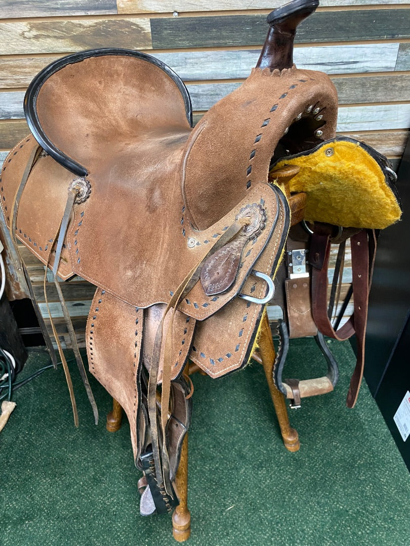 USED Double T Barrel Saddle 17” Brown Suede