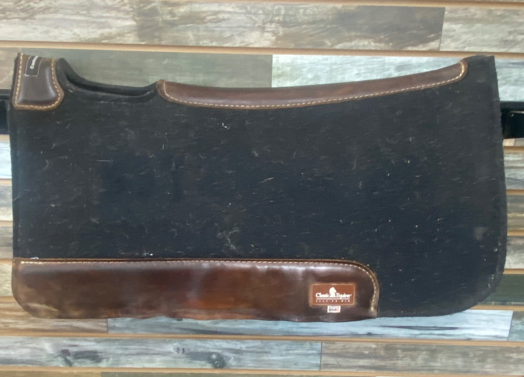 USED Classic Equine Contour Pedic, Wither Relief