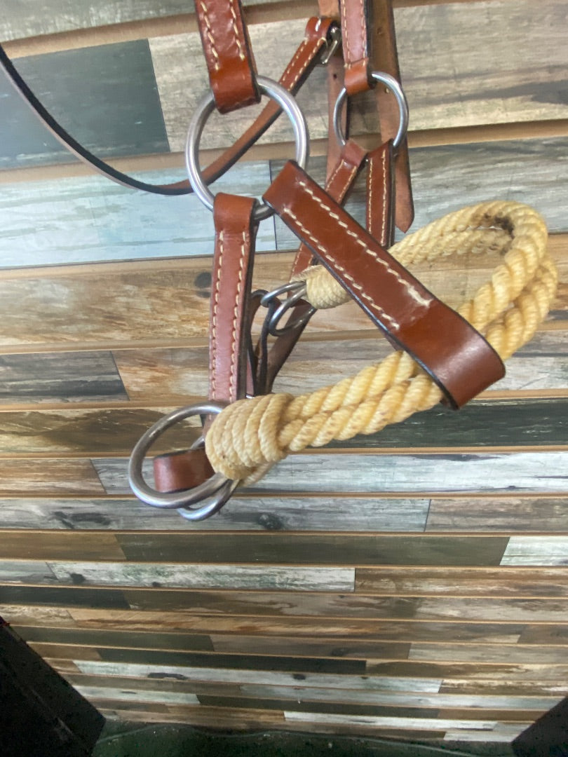 USED  Bitless Bridle with Rawhide Noseband Horse Medium Oil
