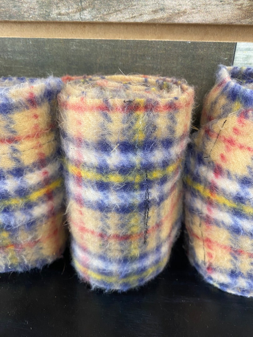 USED Set of 4 Plaid Polo Wraps