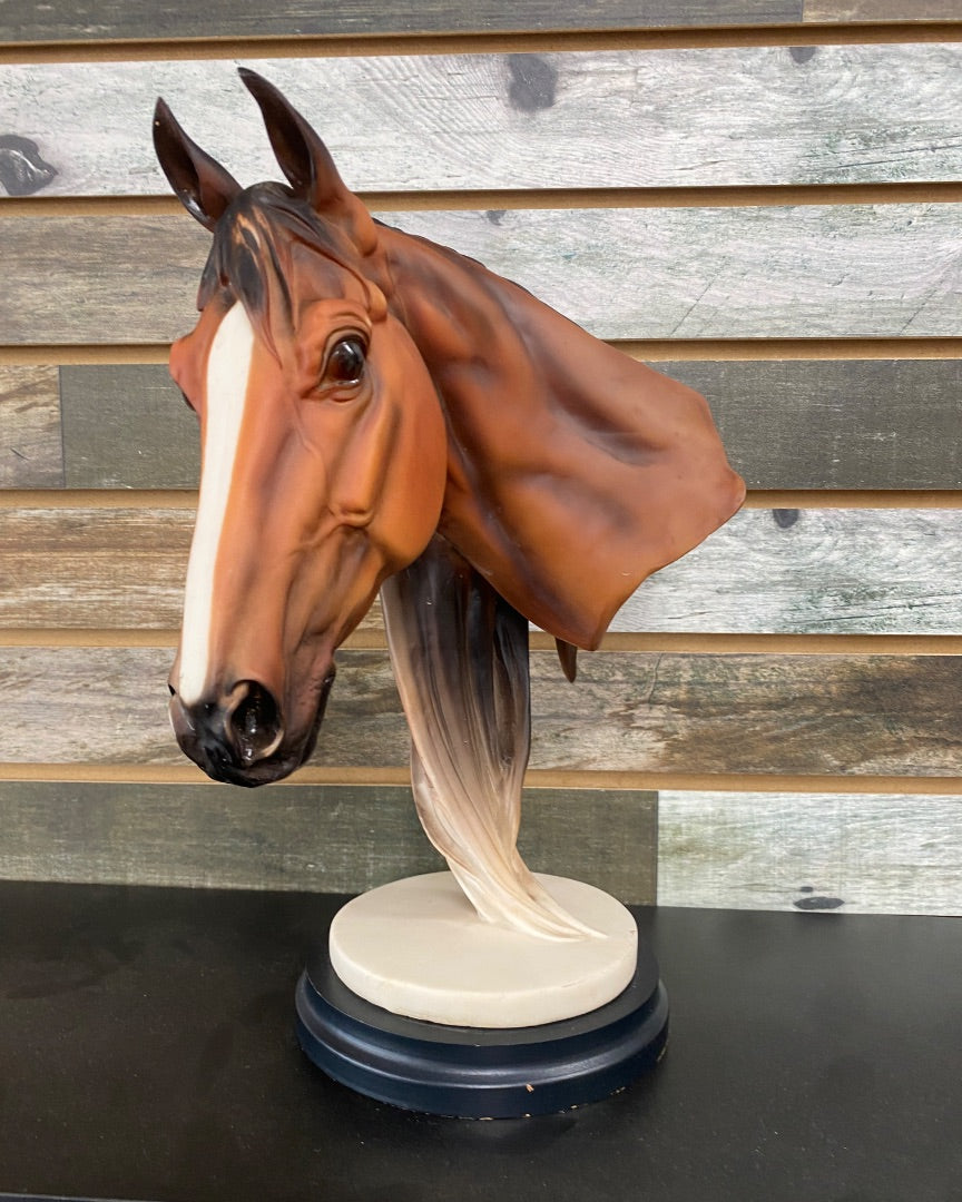 USED  Bay w/Blaze Horse Head Statue 14" Bay