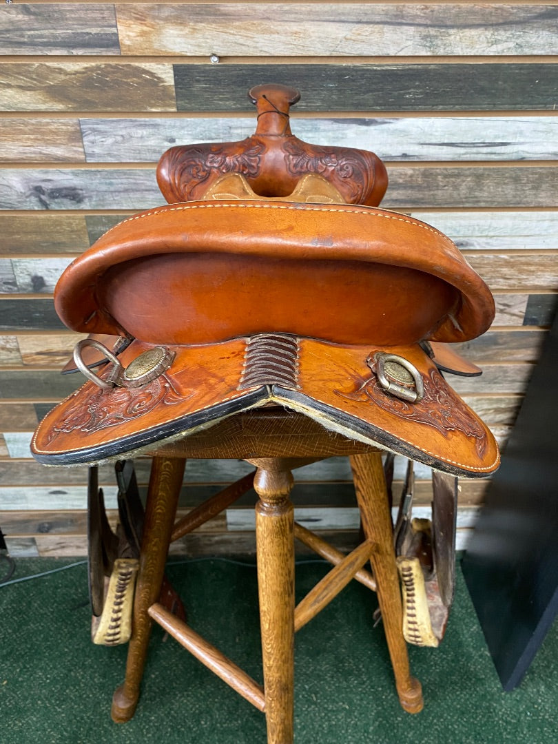 USED Herford Textan Trail/Ranch Saddle 15" Medium Oil