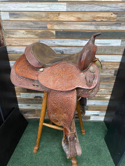 USED D&D Saddlery Western Trail Saddle 15" Medium Oil