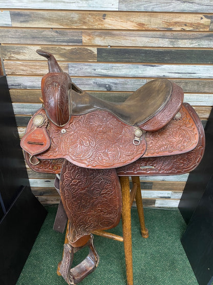 USED D&D Saddlery Western Trail Saddle 15" Medium Oil
