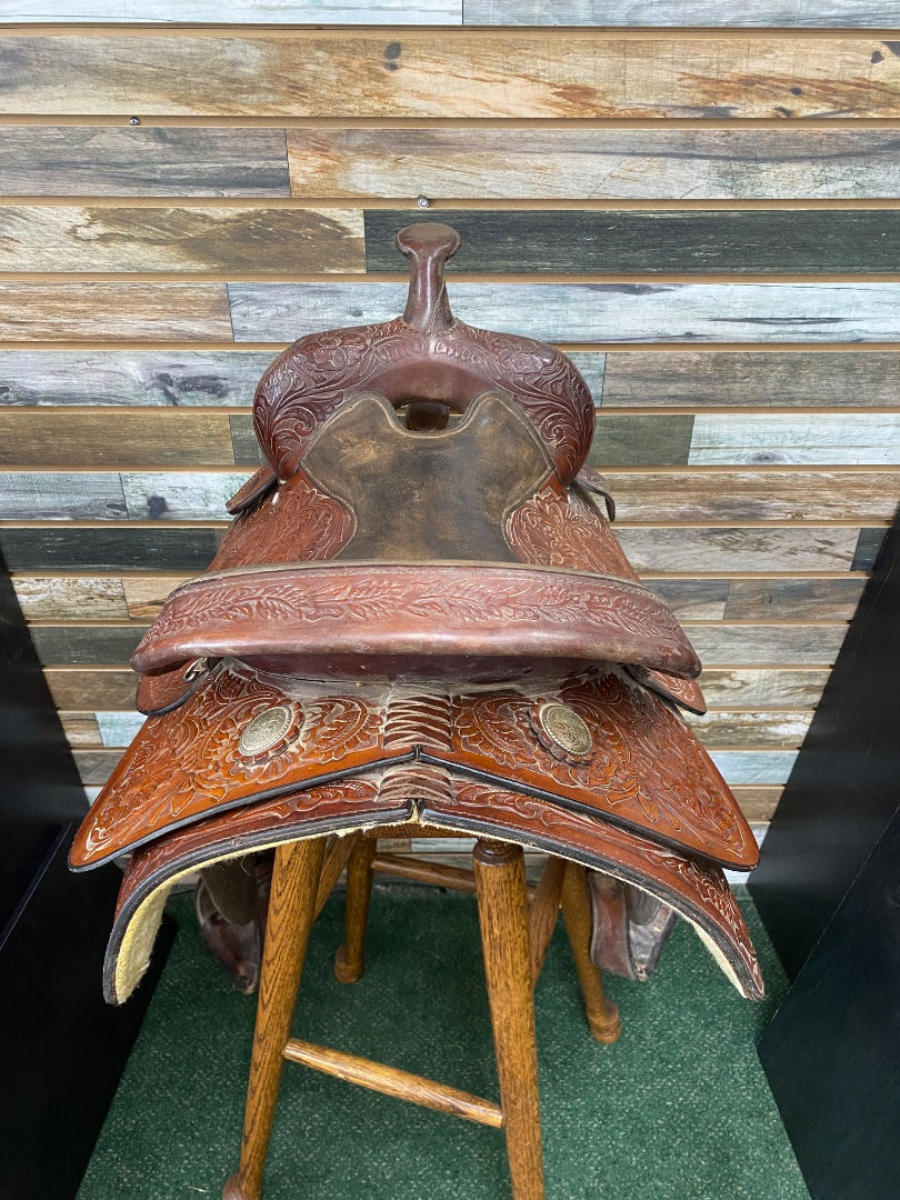 USED D&D Saddlery Western Trail Saddle 15" Medium Oil