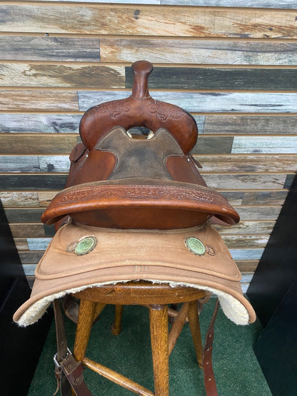 USED Circle Y High Horse Park and Trail Saddle 15" Walnut