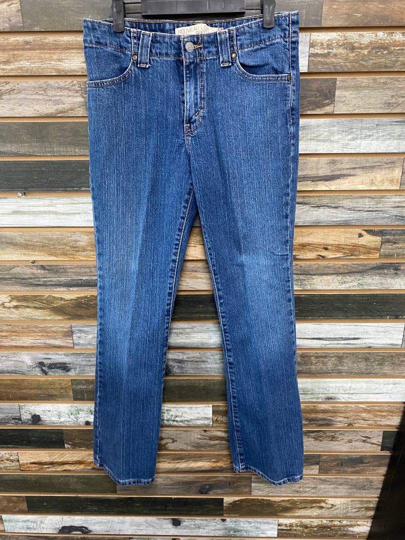 USED Levis Bootcut Jeans 8M Medium Wash