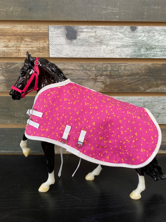 USED  Pink Breyer Blanket Set
