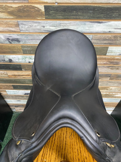 USED M. Toulouse Aachen Dressage Saddle Genesis Adjustable Tree 17.5" Black