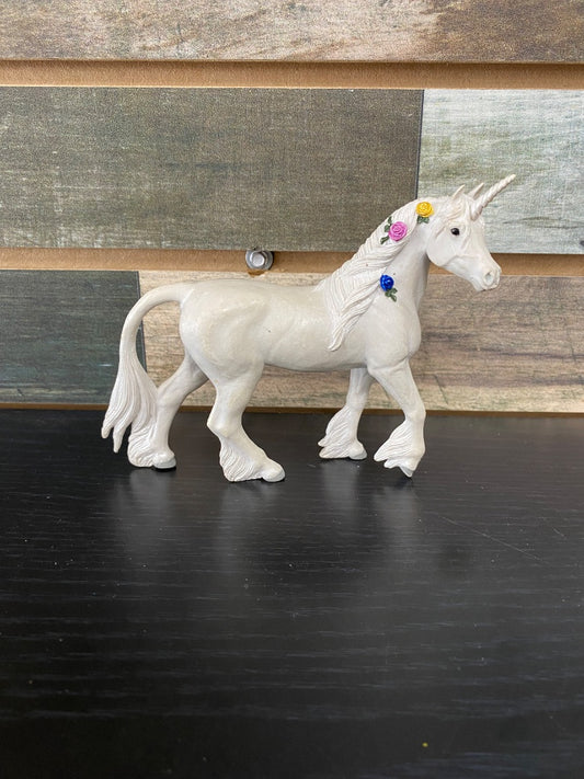 USED  Unicorn Horse Figure