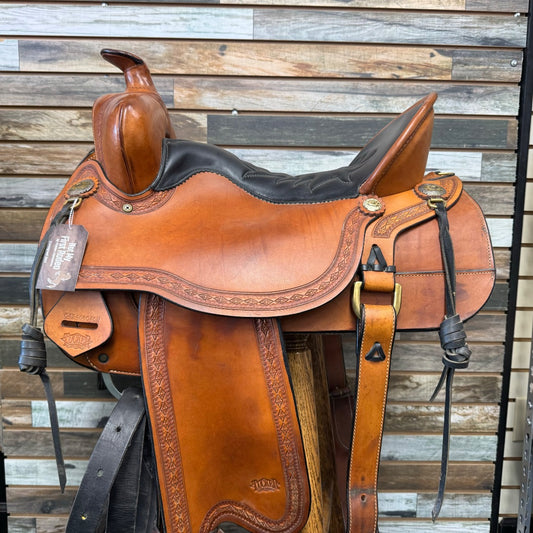 USED Tucker Trail Saddle 16.5" Medium Oil