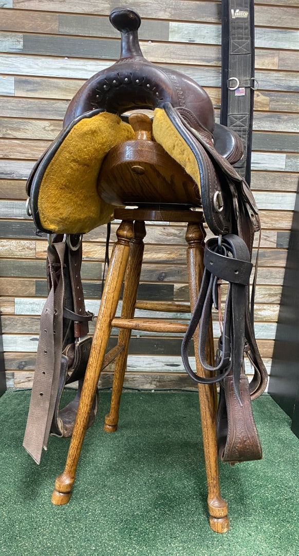 USED Circle Y Western Park & Trail Saddle