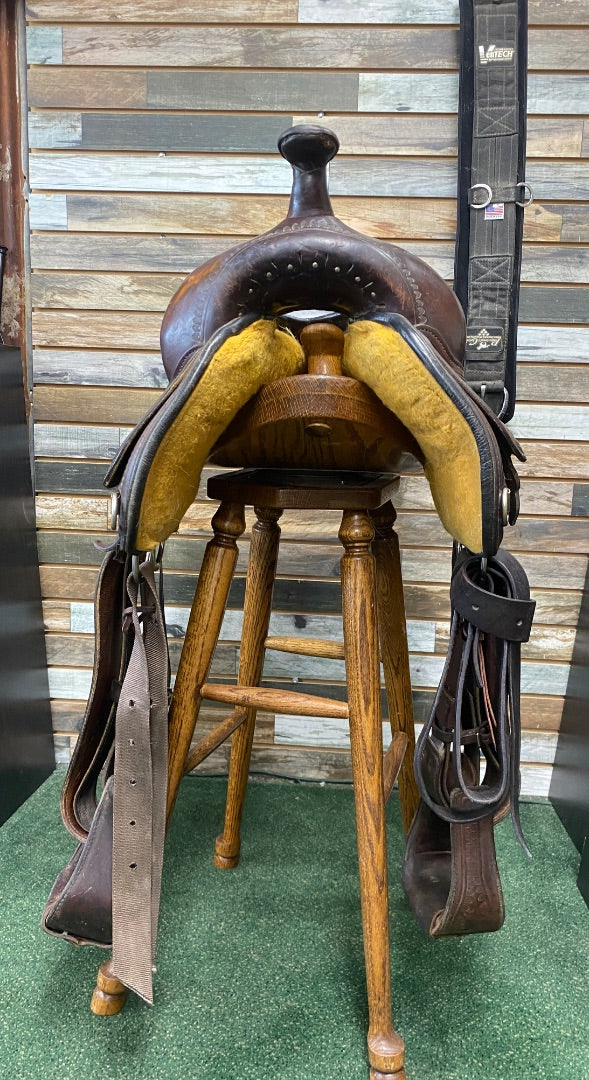USED Circle Y Western Park & Trail Saddle