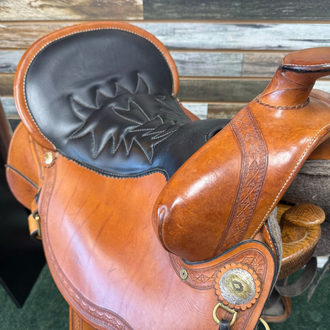 USED Tucker Trail Saddle 16.5" Medium Oil