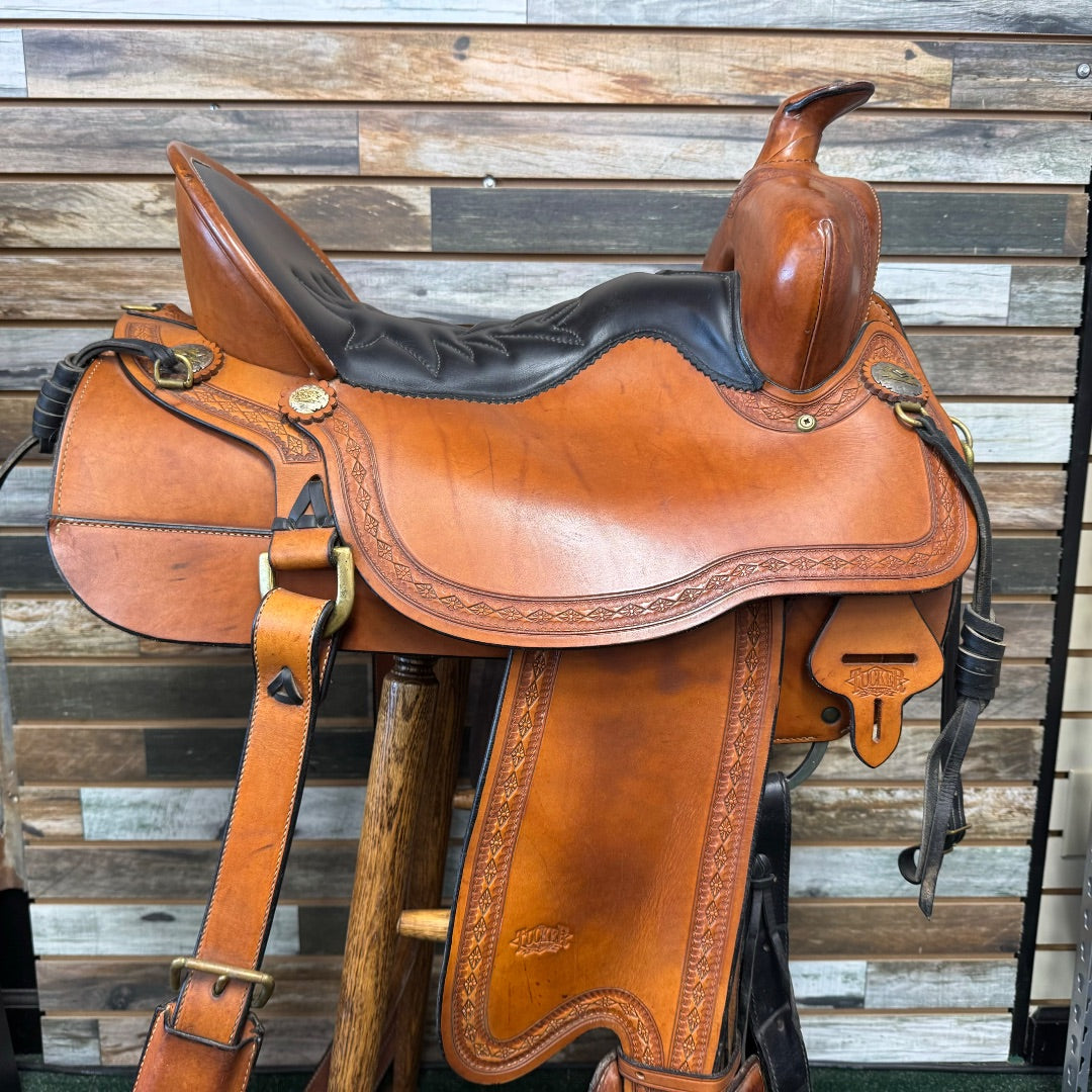 USED Tucker Trail Saddle 16.5" Medium Oil