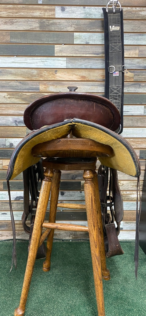 USED Circle Y Western Park & Trail Saddle