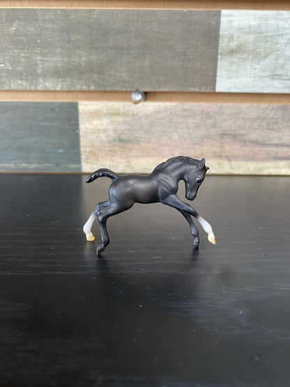 USED Breyer Stablemate Scrambling Foal | #59204 / #59205