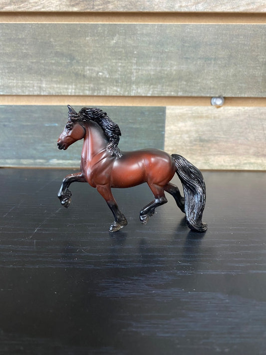 USED  Breyer Stablemates Dark Bay Friesan Model #5412