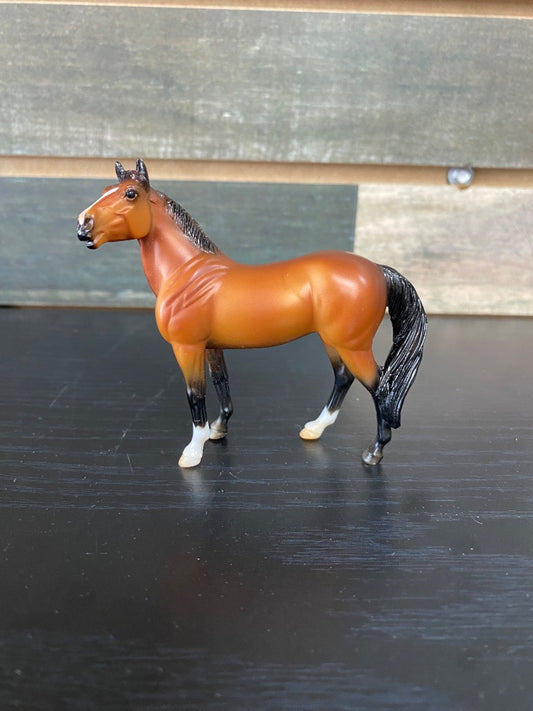 USED Breyer Bay Standing Stock Horse Stablemate | #5412